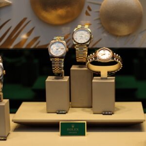 swiss watch exports continue to rise amid a spike in hong kong orders